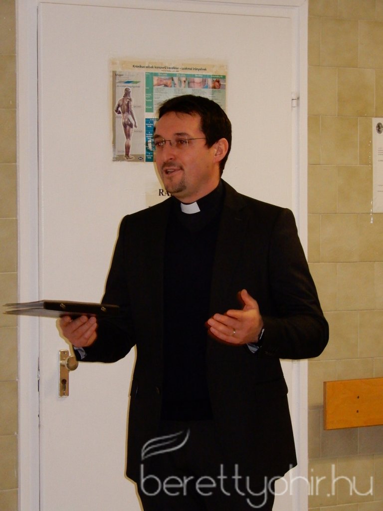 Karácsonyi ünnepség a Krónikus osztályon 09